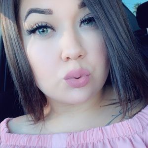 Meet your Posher, Reyna